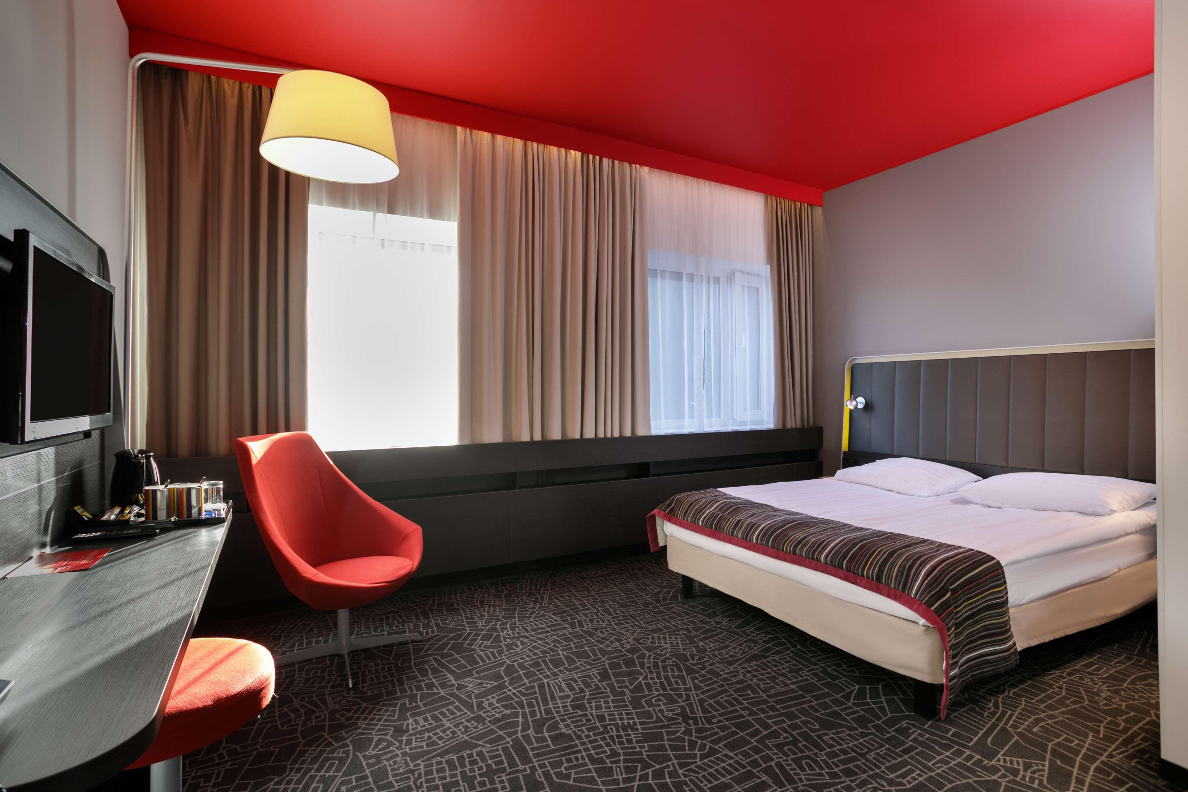 Park Inn By Radisson Central Tallinn Bagian luar foto