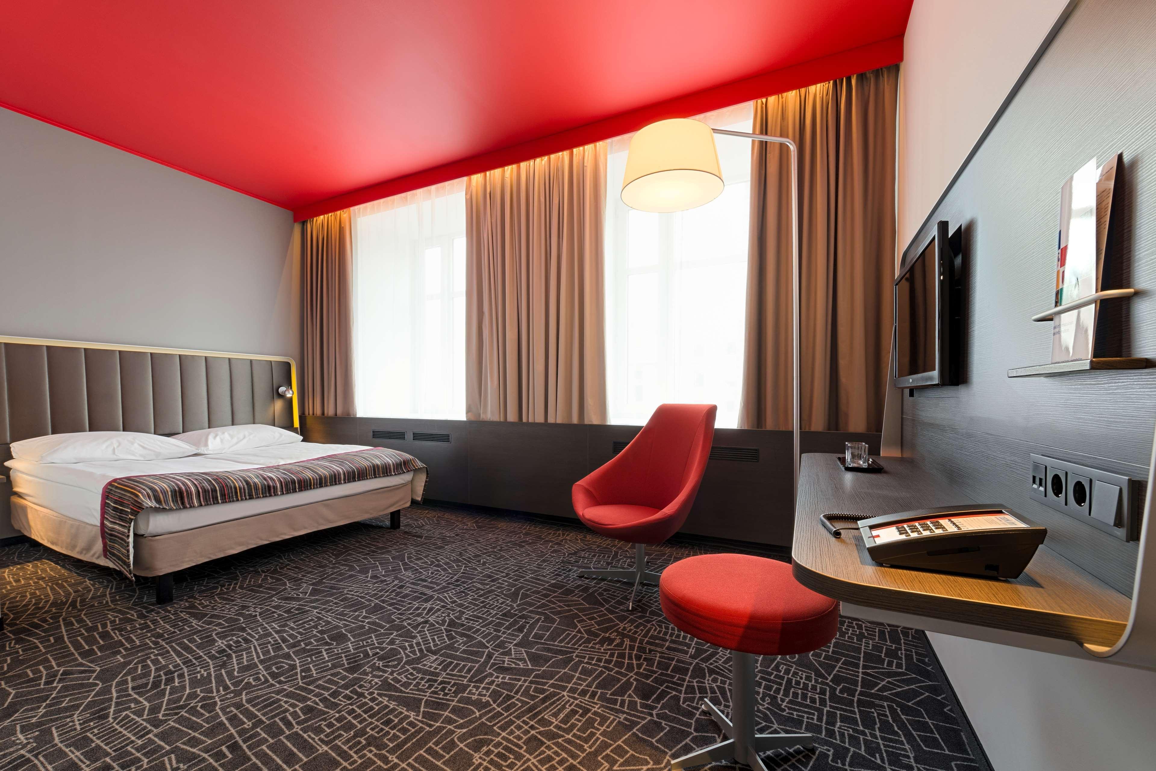 Park Inn By Radisson Central Tallinn Bagian luar foto