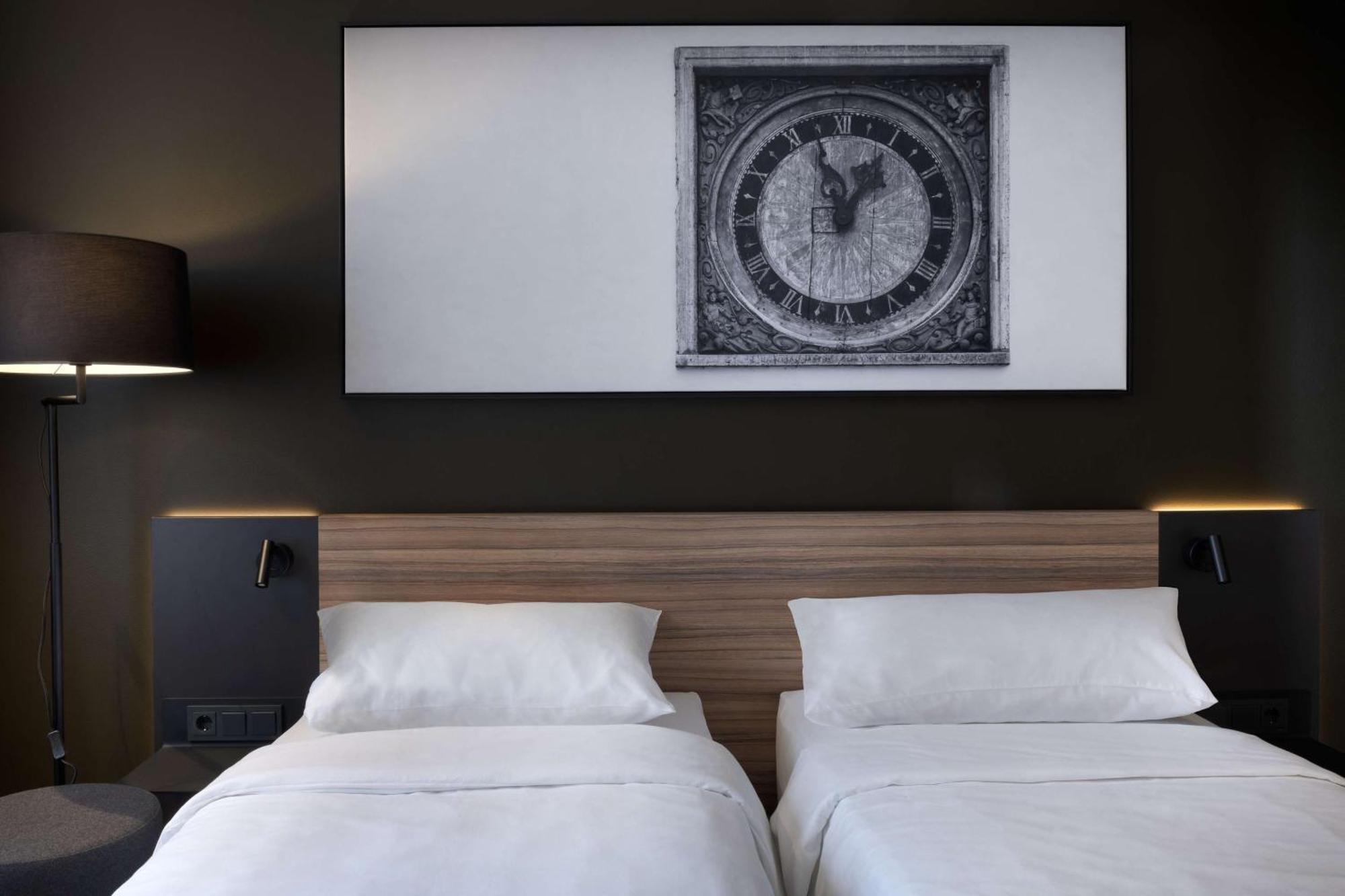 Park Inn By Radisson Central Tallinn Bagian luar foto